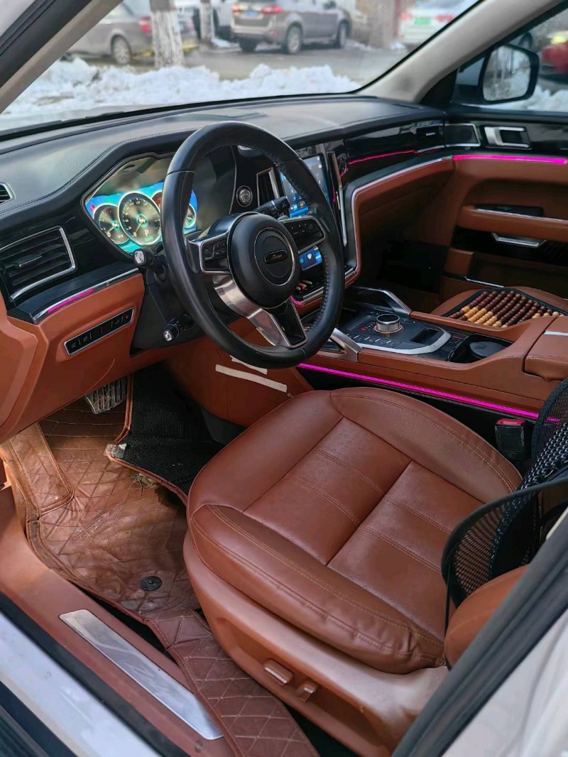 保定18年众泰T7004