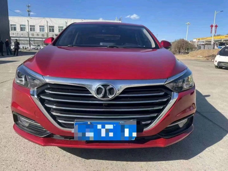 保定18年北汽绅宝D501