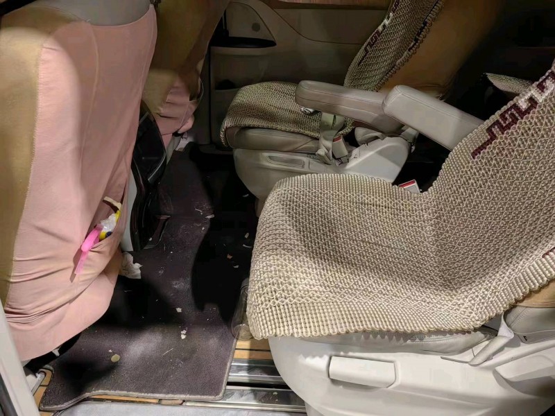 枣庄19年别克GL85