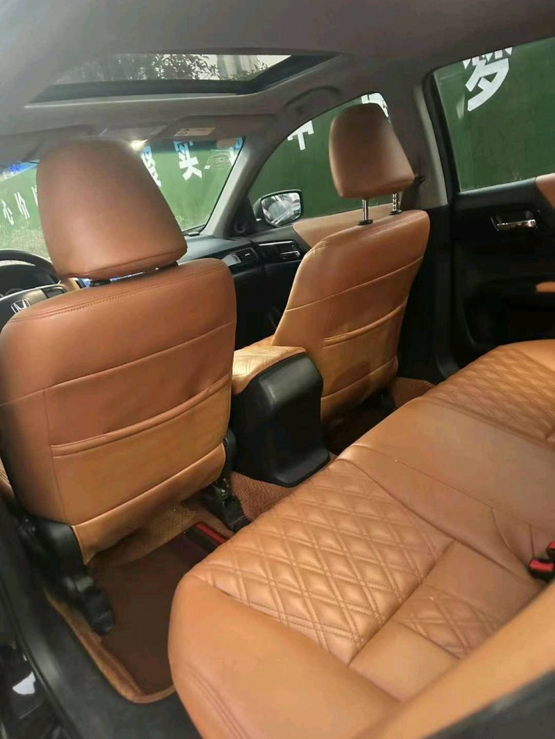 重庆18年本田雅阁9