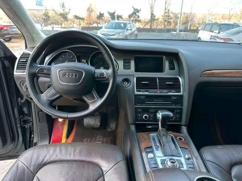 邯郸12年奥迪Q73