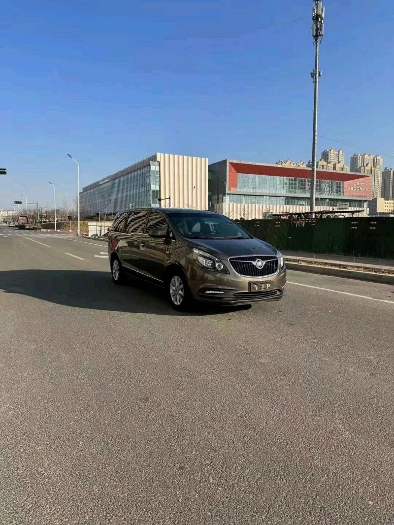 枣庄17年别克GL82