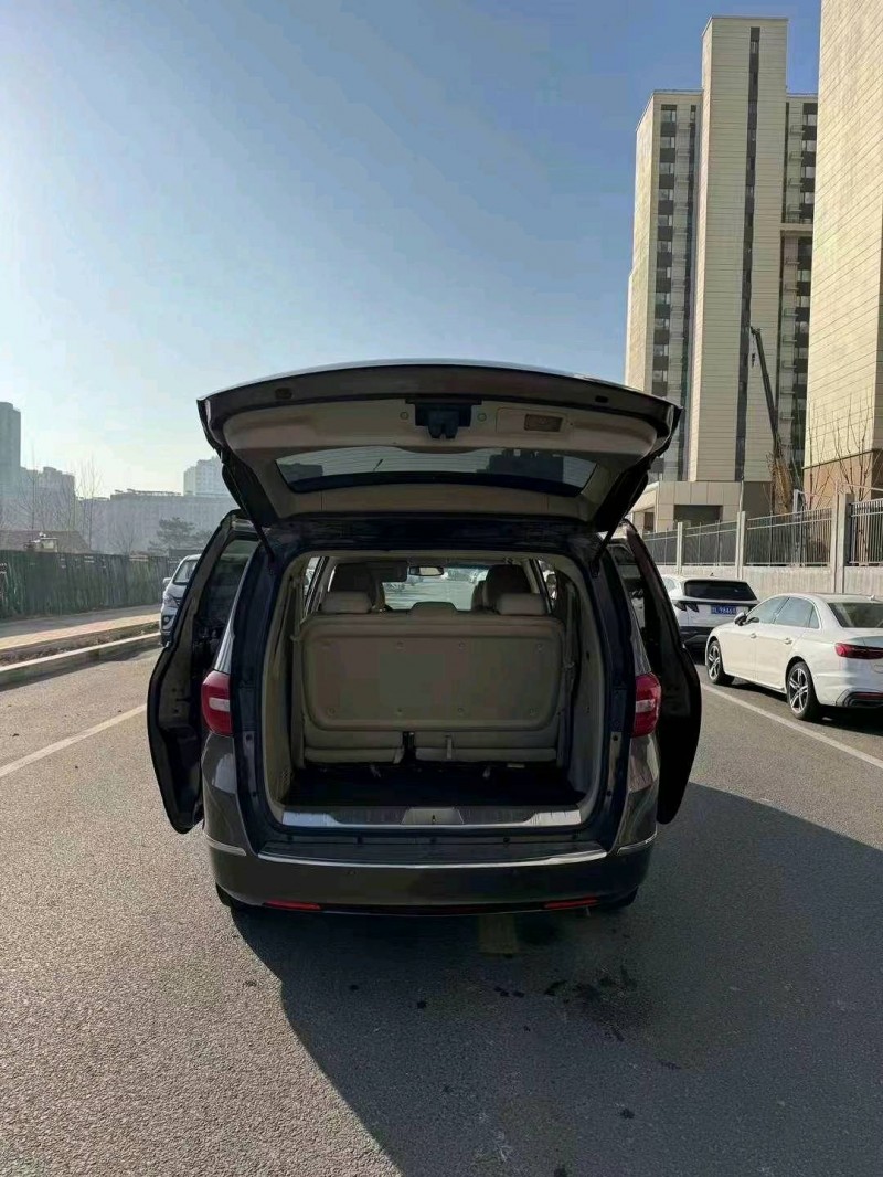 枣庄17年别克GL85