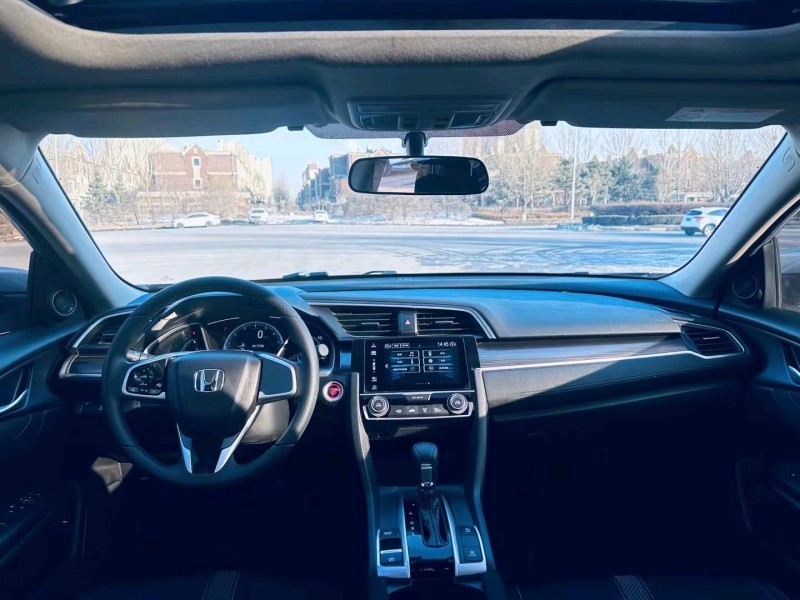 沈阳22年本田思域7