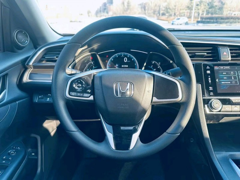 沈阳22年本田思域8