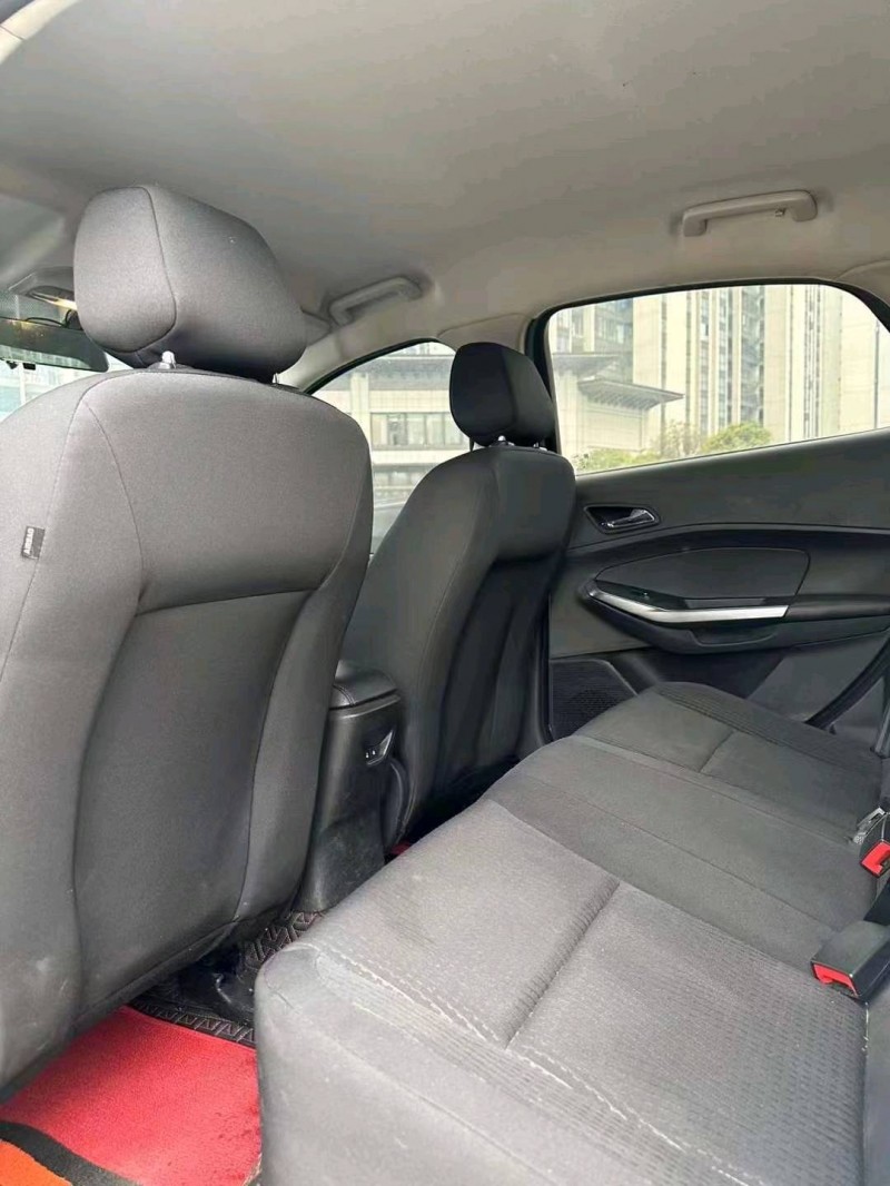 枣庄21年福特福睿斯3