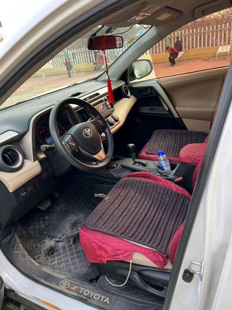 潍坊15年丰田RAV4荣放3