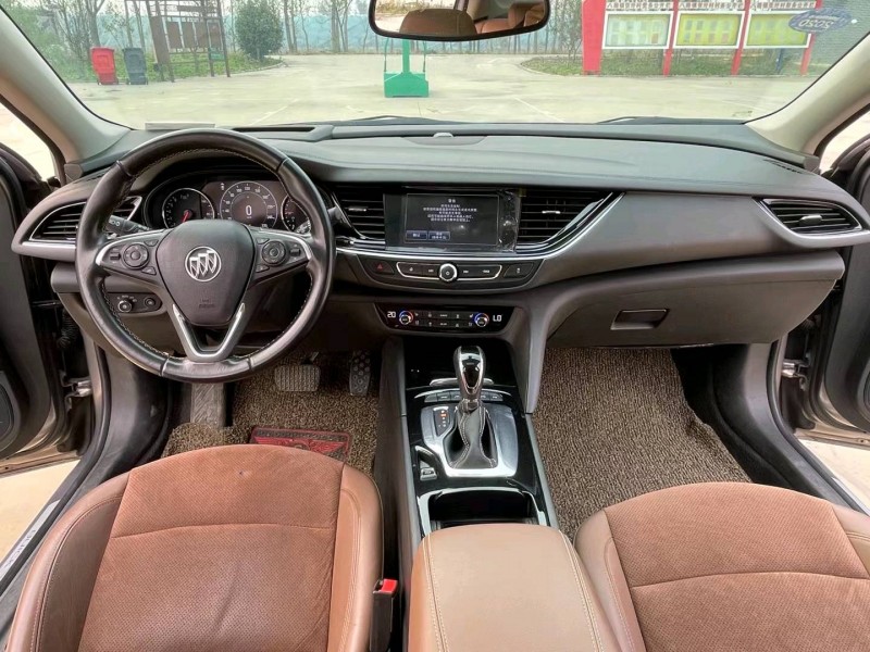 徐州18年别克君威7