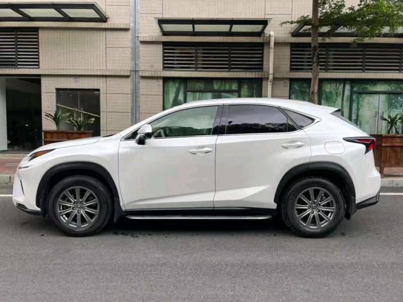 珠海18年雷克萨斯NX8