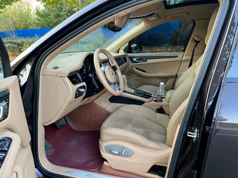 盐城15年保时捷Macan6