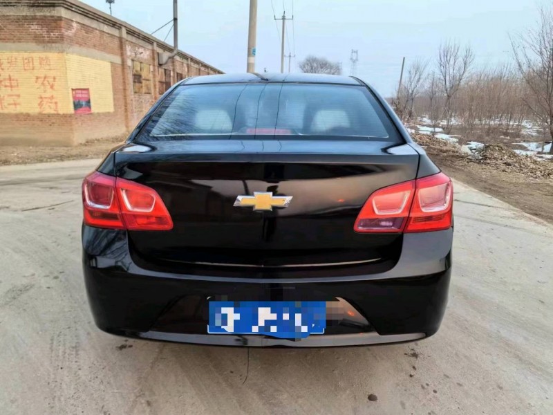 保定16年雪佛兰科鲁兹8