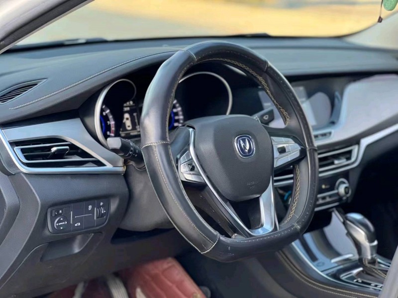 邯郸18年长安汽车逸动6