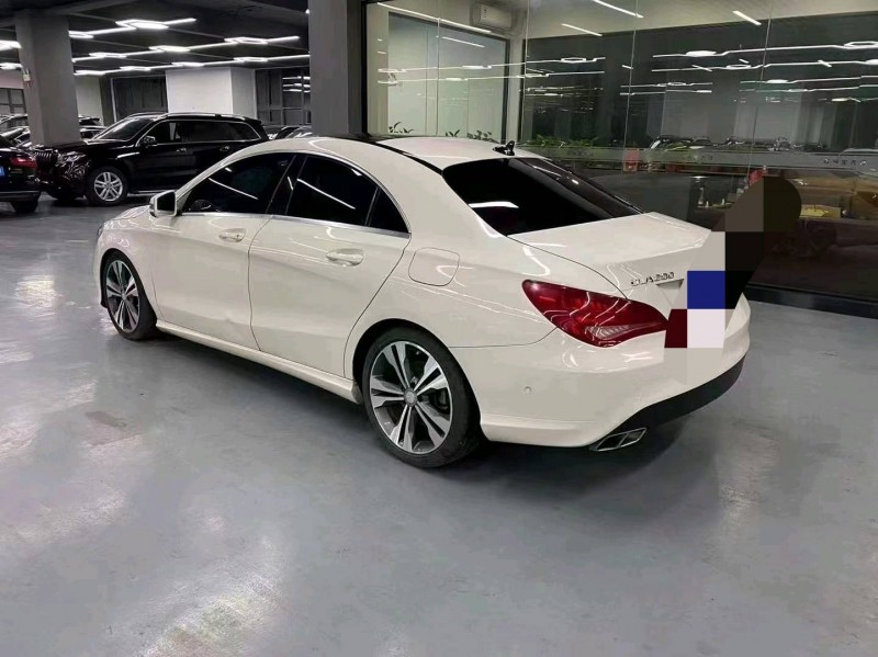 苏州16年奔驰CLA9