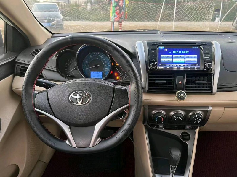 汕头14年丰田YARiS L 致炫4