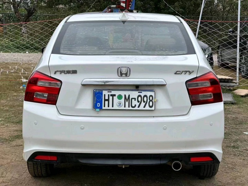 汕头14年本田锋范9