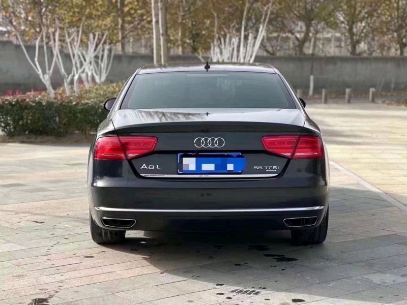 枣庄12年奥迪A8L7