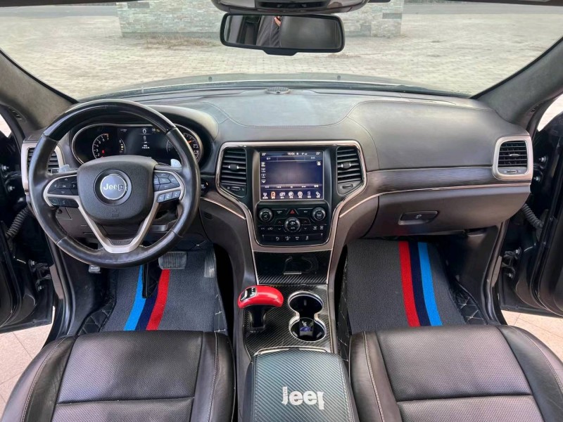 廊坊15年Jeep大切诺基6