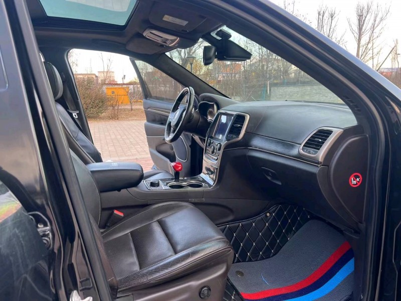 廊坊15年Jeep大切诺基8