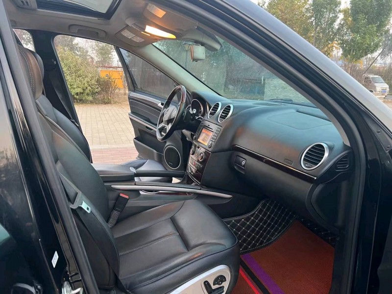 廊坊12年奔驰GL8