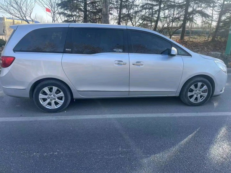 临沂15年别克GL87