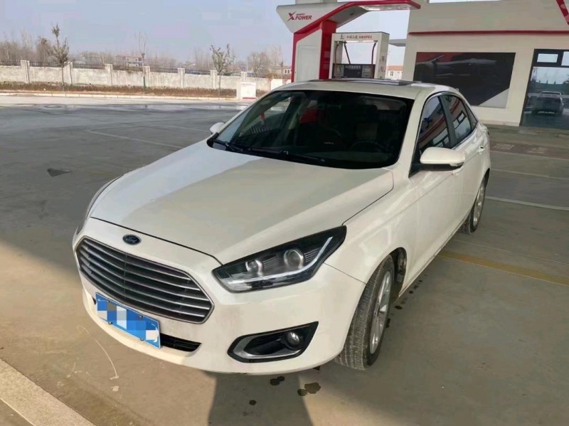 菏泽17年福特福睿斯3