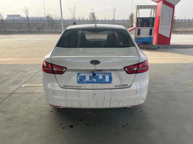 菏泽17年福特福睿斯9