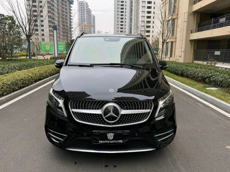 东营23年奔驰V1