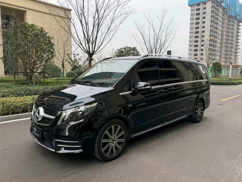 东营23年奔驰V2