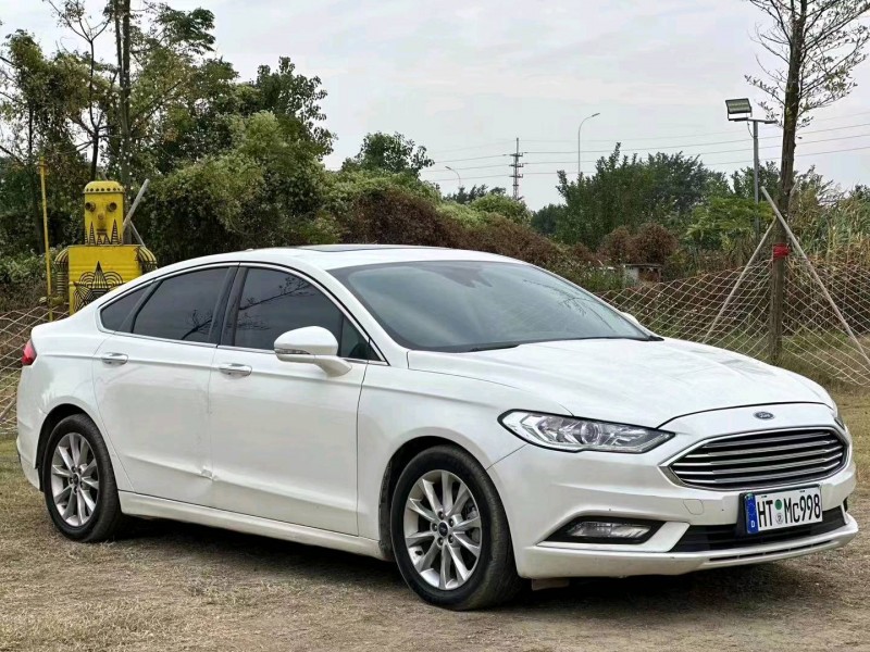 汕头17年福特蒙迪欧2