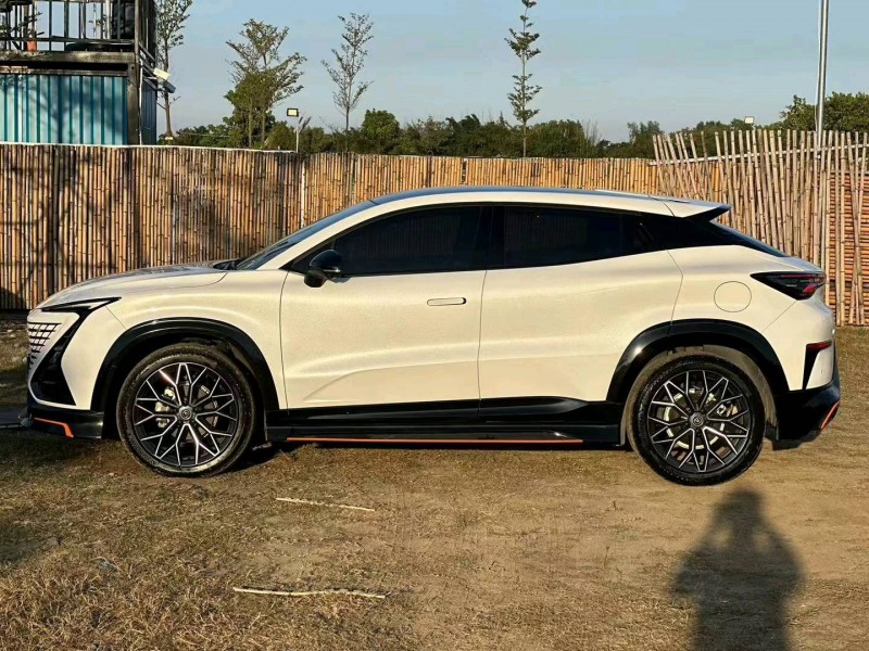 汕头22年长安汽车UNI-T6