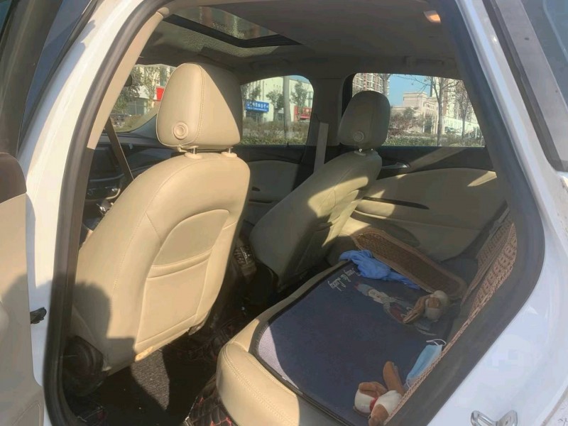 临沂17年别克威朗4