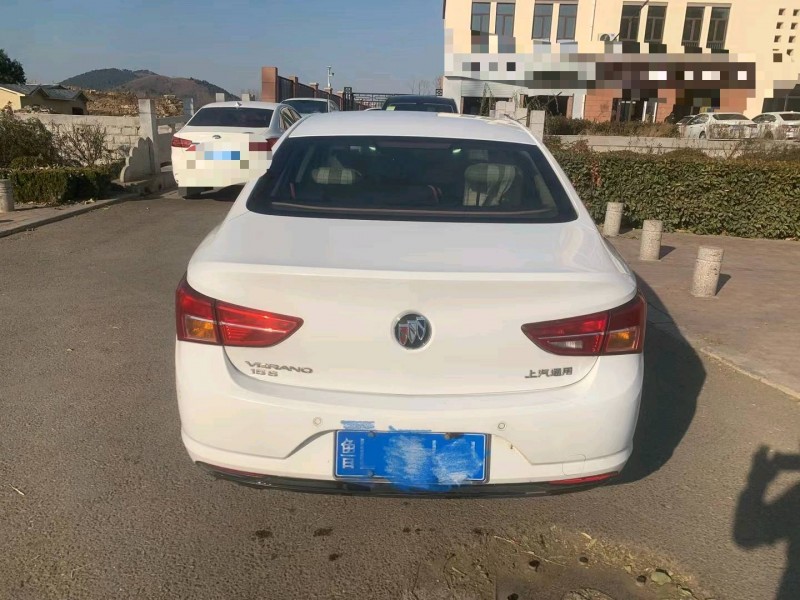 临沂17年别克威朗9