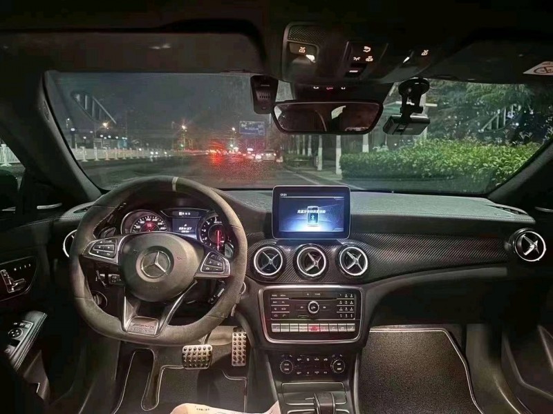 枣庄19年奔驰AMG9