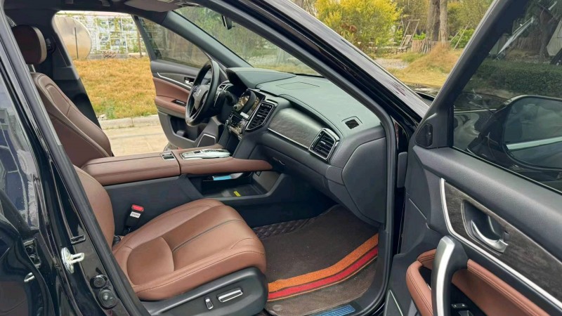 汕头22年本田URV4