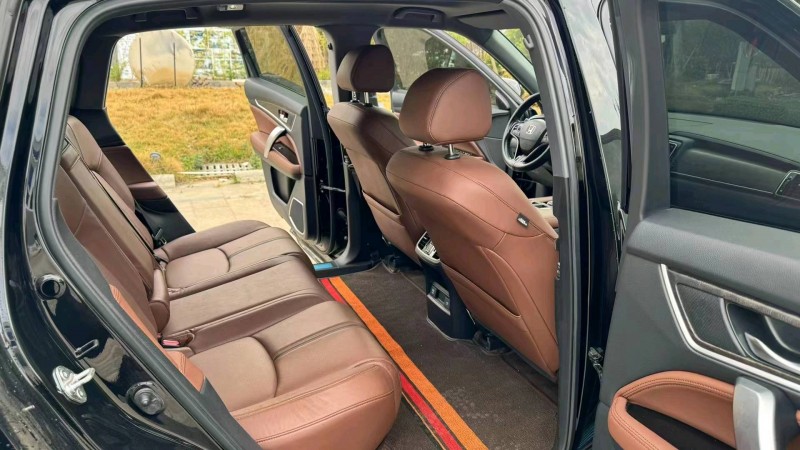 汕头22年本田URV7