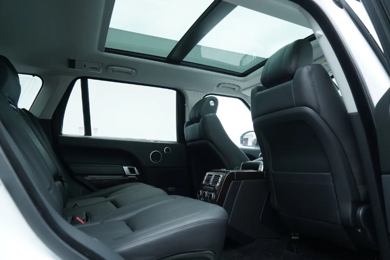 济南16年路虎揽胜行政7