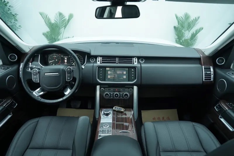 济南16年路虎揽胜行政8