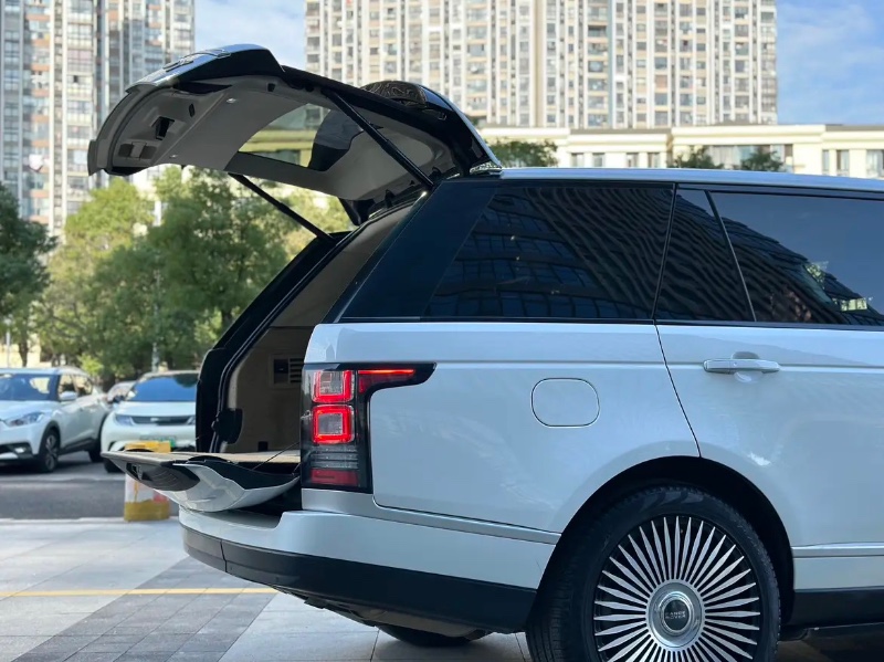 济南16年路虎揽胜行政10