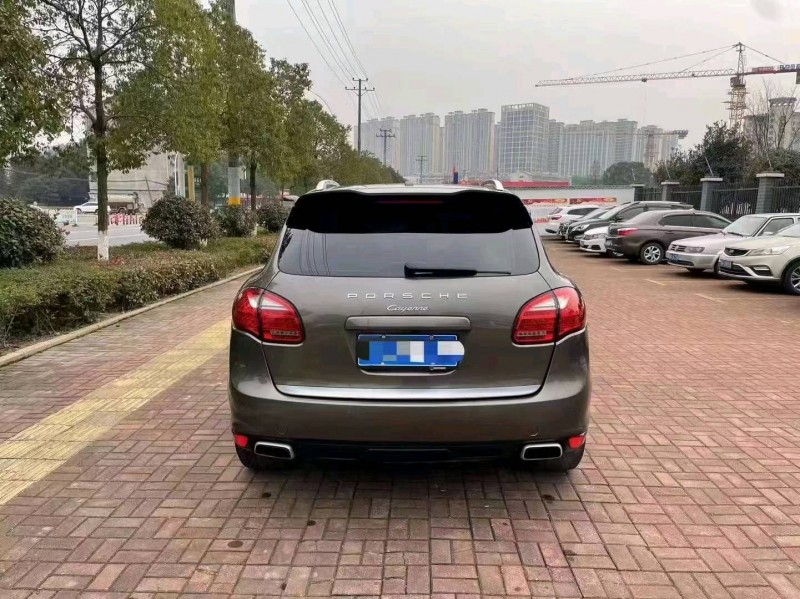 衡陽13年保時捷卡宴5