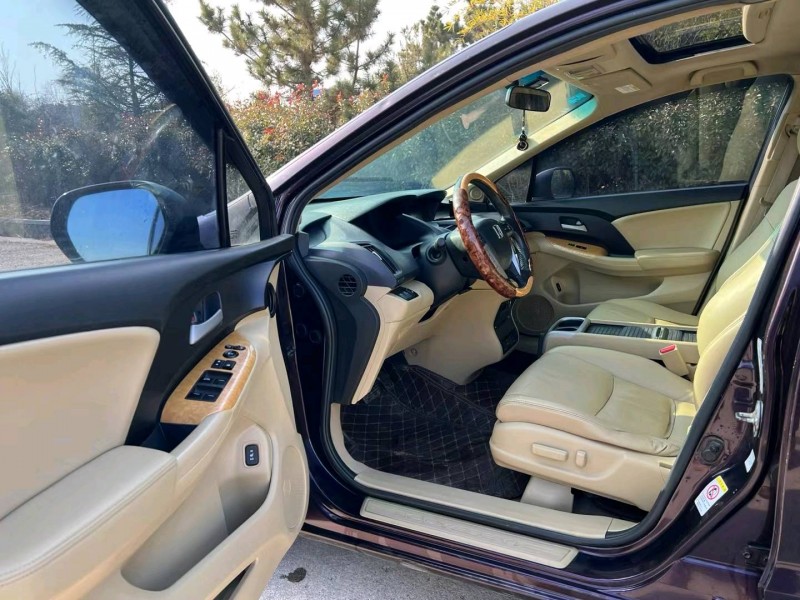 青岛11年本田奥德赛3