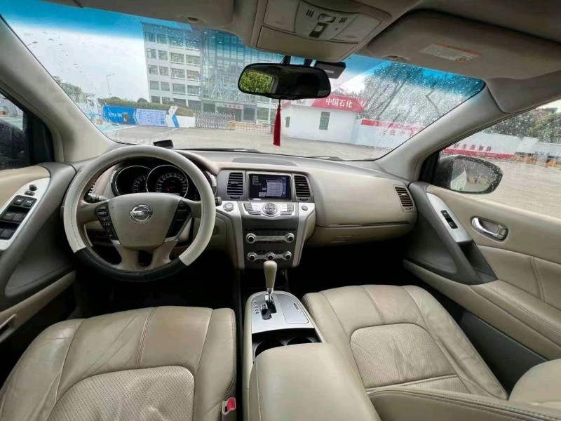 梧州12年日產樓蘭7