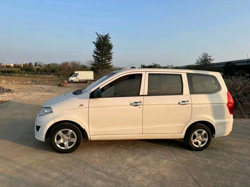 汕頭18年五菱汽車宏光6