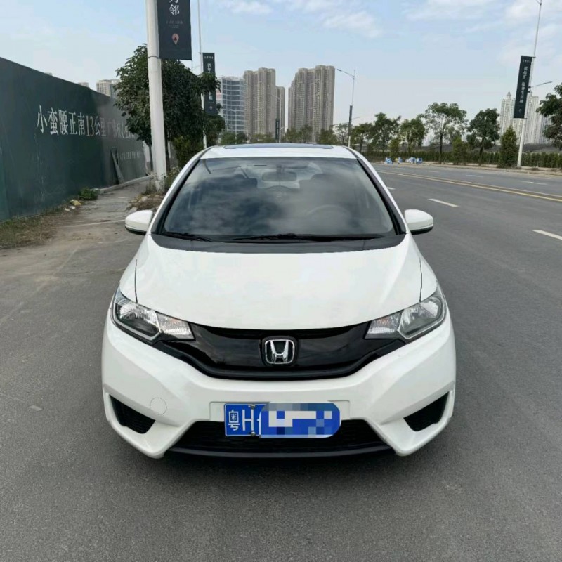 深圳17年本田飞度1