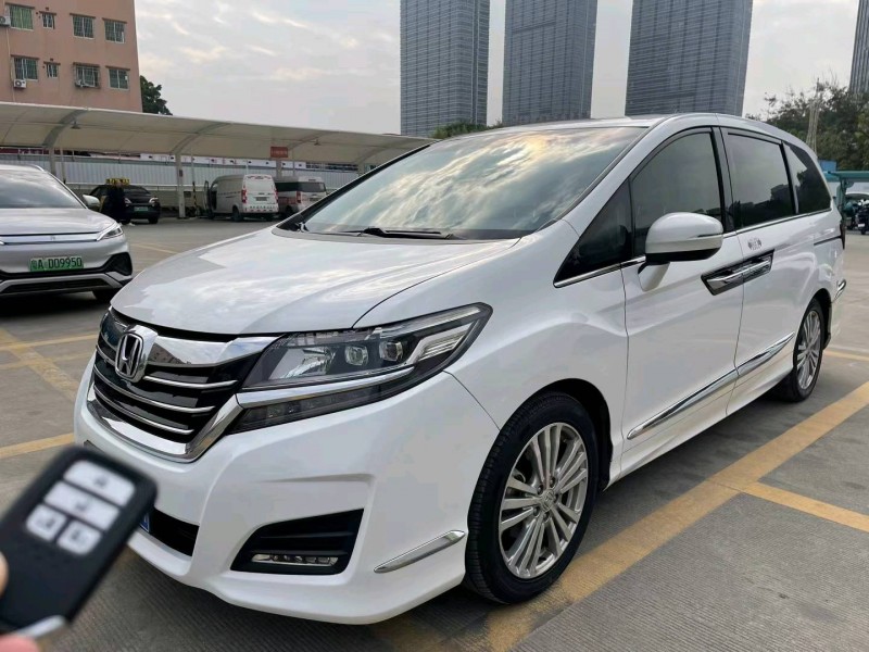 汕头19年本田艾力绅2