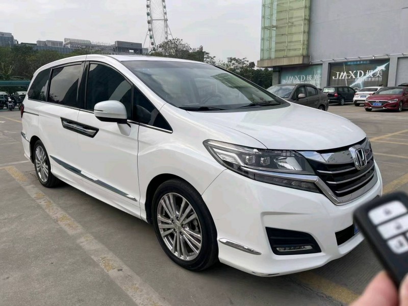 汕头19年本田艾力绅3