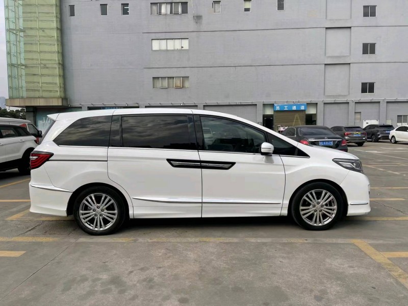 汕头19年本田艾力绅9