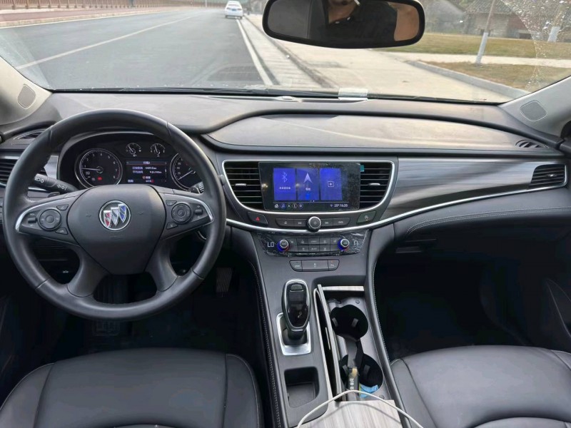 汕头21年别克君越4