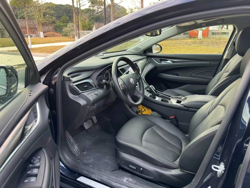 汕头21年别克君越7