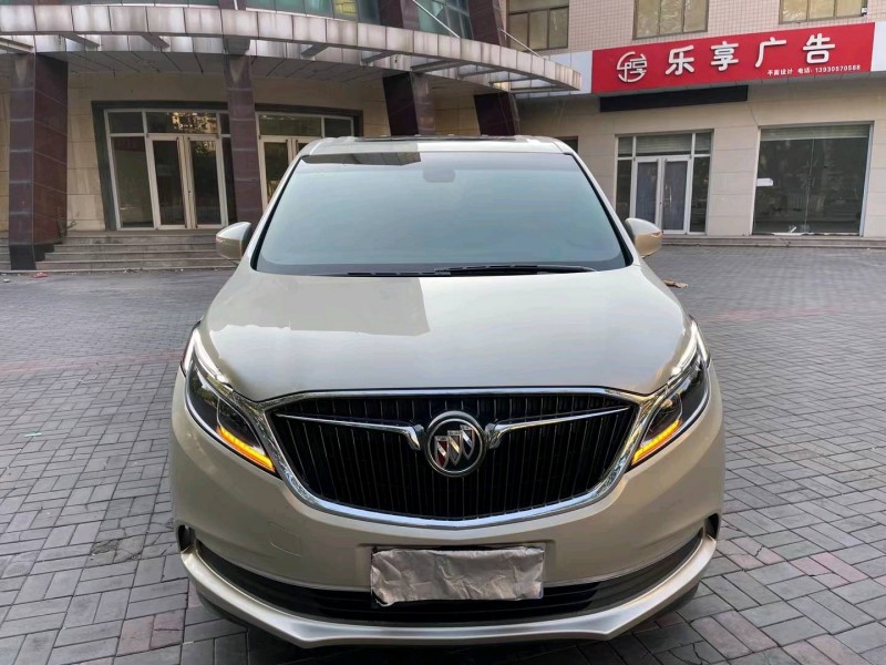 唐山18年別克GL81