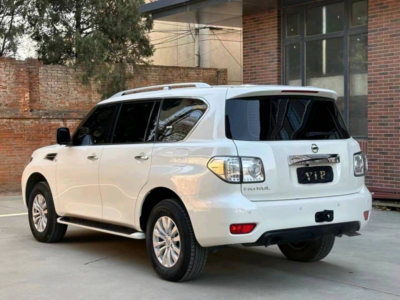 唐山18年日產途樂7